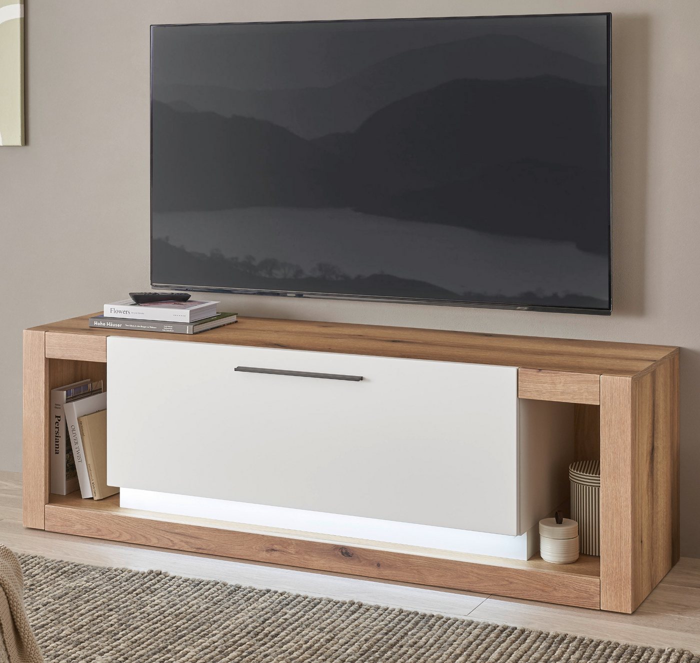 Furn.Design Lowboard Rivian (TV Unterschrank in Eiche Dekor und weiß matt, 150 x 49 cm), mit Dämpfung von Furn.Design