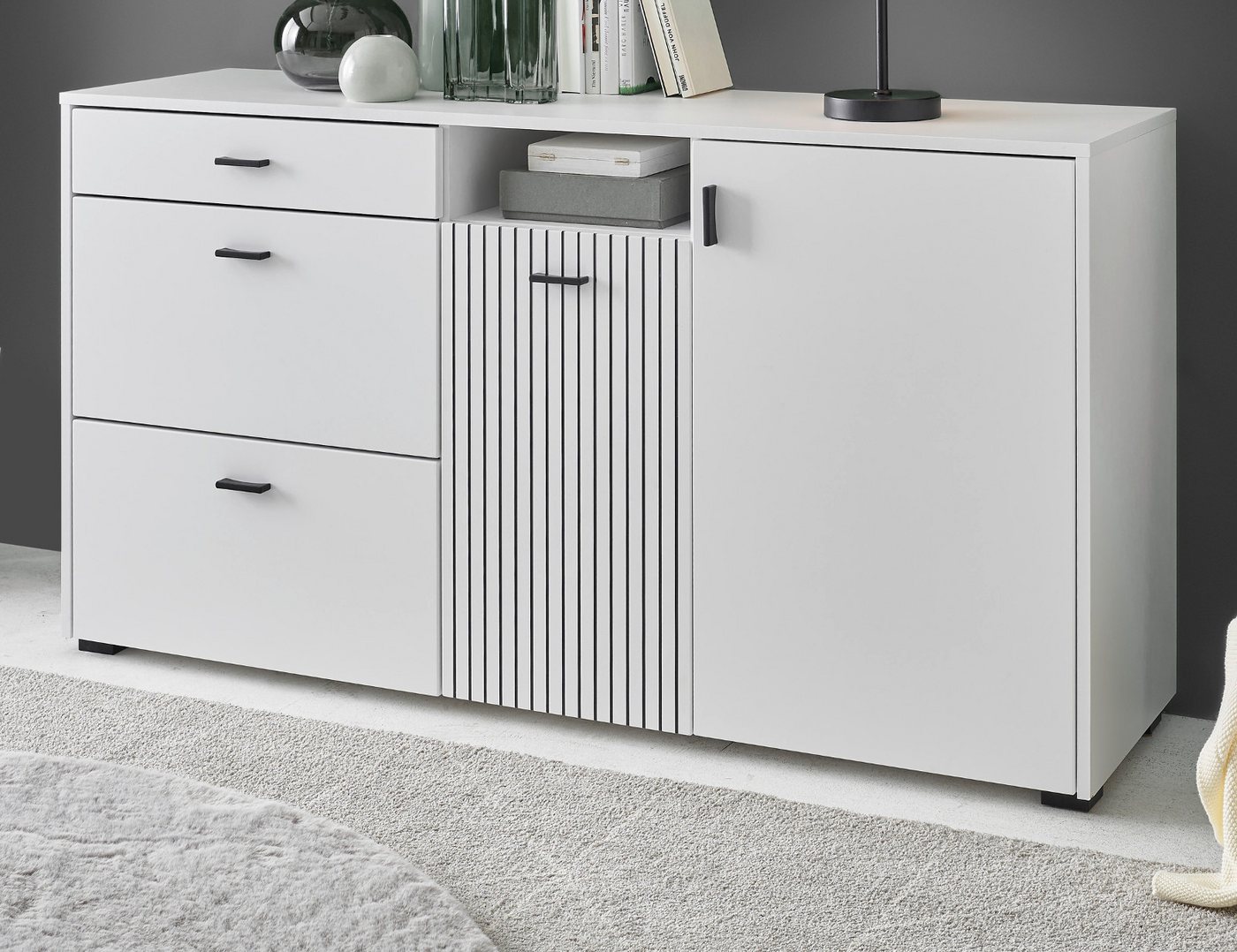 Furn.Design Sideboard Merced (Kommode in weiß mit schwarz, 150 x 80 cm), Soft-Close, mit Staboptik von Furn.Design