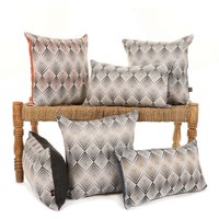 Neuer Weicher Normandie Diamant-Chevron-Grün-Muster-stoff Handgemachtes Kissen - 4 Größen Verfügbar Schließt Füllkissen Mit Ein von FurnishingFabrics