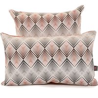 Neues Weiches Normandie Diamant Chevron Rot Muster Stoff Handgemachte Kissen - 4 Größen Erhältlich Inklusive Füllkissen von FurnishingFabrics