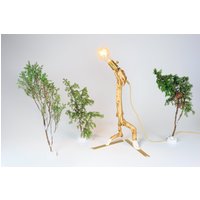 Tischleuchte "Skiier I", Naturstrick, Weiß Ohne, Kunst, Edison Glühbirne, Jahrgang von FurnitureJurkowski