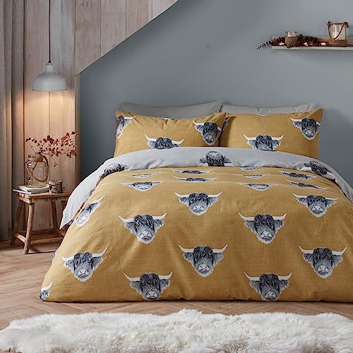 Fusion Snug – Highland Cow – gebürstetes Bettbezug-Set – Super-Kingsize-Bett Größe in Ocker von Fusion