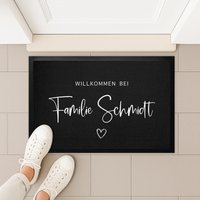 Türmatte Willkommen Personalisiert Mit Namen | Fußmatte Eingang Geschenk Personalisiert Einzug Geburtstag Hochzeit Waschbar Dünn Schwarz Türmatte Willkommen Personalisiert Mit Namen | Fußmatte Eingang Geschenk Personalisiert Einzug Geburtstag Hochzeit Waschbar Dünn Schwarz von FussmattenKINGde