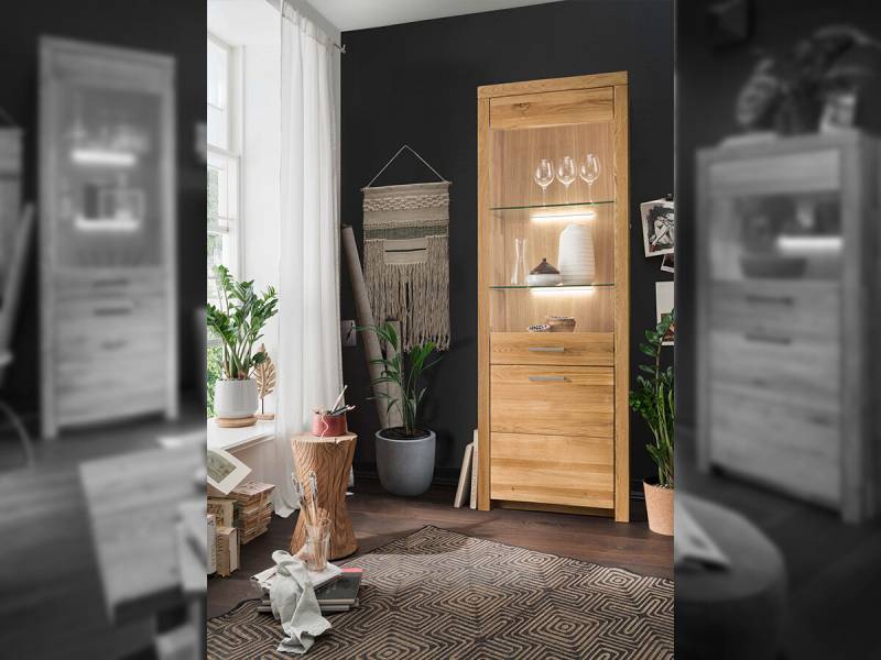 G+K Vitrine I 169 + Griff Nickel von G+K Möbel