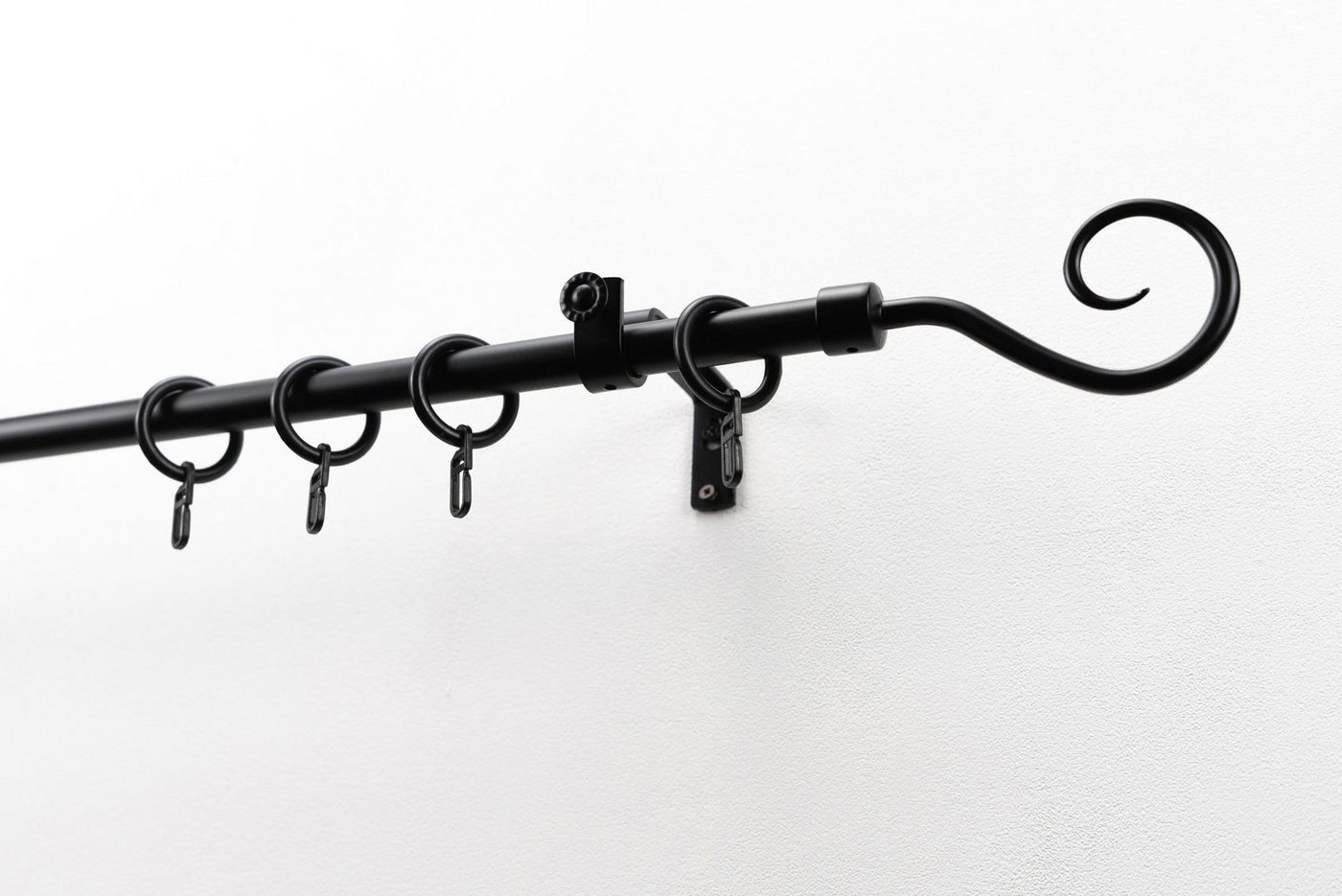 Gardinenstange Clara, GARESA, Ø 16 mm, 1-läufig, Wunschmaßlänge, verschraubt, Vorhanggarnitur, mit Ringe und Haken, verlängerbar, edelstahl optik von GARESA