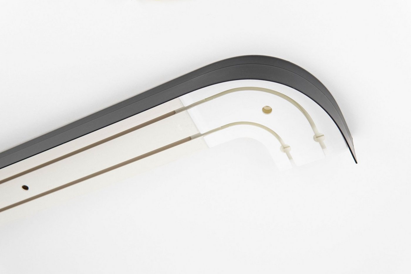 GARESA Schienensystem Kunststoffschiene mit Blende, 2-läufig, Wunschmaßlänge, mit Bohren, verschraubt, Kunststoff, seitlich mit 2 Rundbögen (kein Spalt zwischen Vorhang und Wand) von GARESA