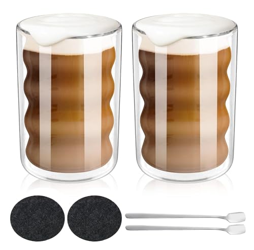 GARPROVM Latte Macchiato Gläser, 350ml Kaffeegläser Doppelwandig 2er Set, Spiralförmig Thermoglas Espressotassen Kaffeebecher Trinkgläser Capuccino-Tassen Eisbecher, 2 Löffel + 2 Untersetzer von GARPROVM