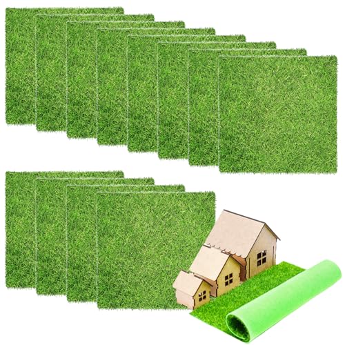 GBKDQQ 12 Stück Kunstrasen Teppich 15x15cm, Miniaturgarten Dekoration Kunstmoos für DIY Basteln, Mikrolandschaft Puppenhaus Deko, Innen & Außenbereich von GBKDQQ
