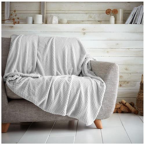 GC GAVENO CAVAILIA Fleece-Kuscheldecke für Sofas, warme und gemütliche große Überwürfe für das Sofa, Waffeldecken für Betten, Silber, 200 x 240 cm von GC GAVENO CAVAILIA