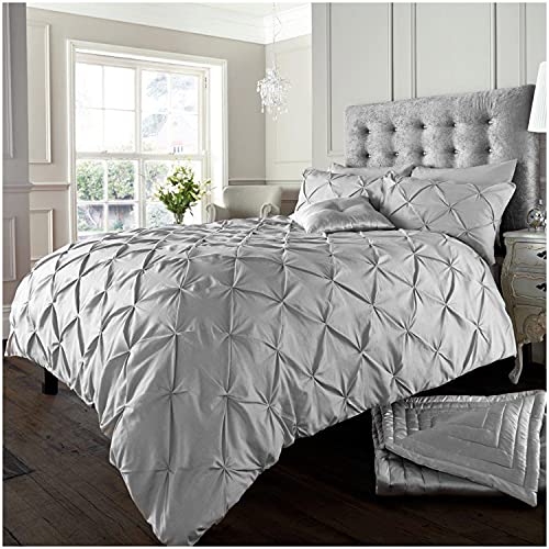 GC GAVENO CAVAILIA Bettwäsche-Set mit Biesen, Polyester-Baumwoll-Plissee, Silber, Einzelbett GC GAVENO CAVAILIA Bettwäsche-Set mit Biesen, Polyester-Baumwoll-Plissee, Silber, Einzelbett von GC GAVENO CAVAILIA