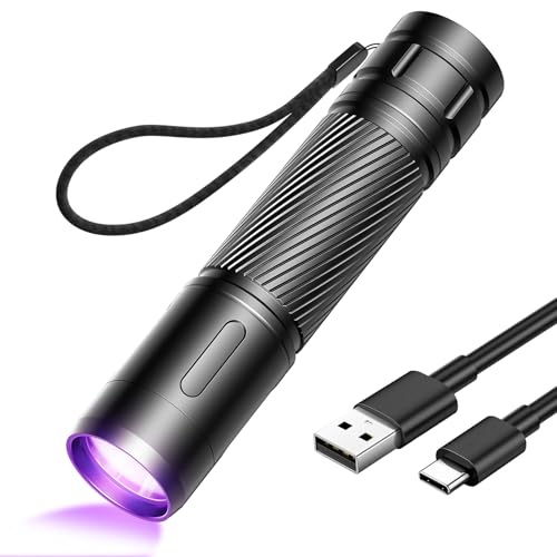 GEARLITE Wiederaufladbar LED UV Schwarzlicht Taschenlampe, Leicht Mini UV Lampe Ultraviolettes Licht mit 395nm Robust Wasserfest für Bernsteinsuche Geocaching Heimtierurindetektoren Unechte Banknoten von GEARLITE
