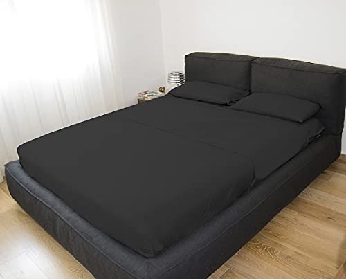 GEMITEX Bettwäsche-Set für Doppelbett, Farbe: Schwarz, bügelfrei, Satinoptik, 100 % Polyester-Mikrofaser, bestehend aus 2 Bettlaken und 2 Kissenbezügen, hergestellt in Italien. von GEMITEX