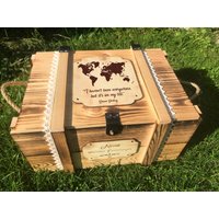 Erinnerungskiste "Weltkarte"/Aufbewahrungsbox Personalisiert Holzkiste Mit Gravur Reisekiste Reisebox Für Reiseerinnerungen /Holzbox von GERILYS