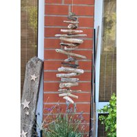 Ein Großes Windspiel/Girlande Ca. 70 cm, Aus Treibholz Für Drinnen Und Draußen von GESCHENKEundMEER