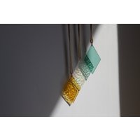 Buntglas Rauten Als Fensterschmuck Oder Wanddeko Und Gartendeko Gartenschmuck von GETTHEWAVE