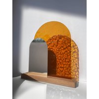 Ovaler Tischspiegel Mit Kathedralglas Und Holzständer - Minimalistic Design von GETTHEWAVE