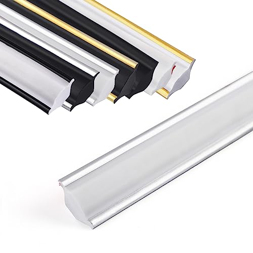 Zierleisten Selbstklebend Selbstklebender Deckenleiste, 5M Deckenleisten PVC Dreieck Zierleiste Flexible & leicht, Sockelleiste Selbstklebend für Wandkanten Fliesenkanten (Weiß+Silber-klein) von GHIBFBT