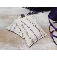 Reines Leinen Besticktes Lavendelsäckchen Aus Unserer Lavendelernte, Lavendelsäckchen. Lavendel Sachet Geschenke, Taschen Sets von GIApillow
