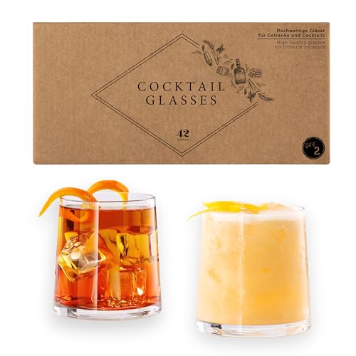 Cocktail Gläser Set – 2er Geschenkset | Handmade | 350 ml | Design mit filigranem Rand | Spülmaschinenfest | Inkl. Cocktail Rezepte | Edle Geschenkverpackung | Gin & Whiskey Gläser für Männer Cocktail Gläser Set – 2er Geschenkset | Handmade | 350 ml | Design mit filigranem Rand | Spülmaschinenfest | Inkl. Cocktail Rezepte | Edle Geschenkverpackung | Gin & Whiskey Gläser für Männer von GIN 42