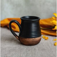 Kaffeetasse, Mattschwarze Teetasse Aus Steinzeug, Glasierte Keramiktasse, Handgetöpferte Tasse, Braunes Geschirr, Rustikales Trinkgeschirr von GISceramics