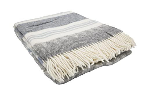GLAESER Wohndecke Fair Deluxe aus 100% Wolle | Couchdecke/Sofadecke/Kuscheldecke mit Fransenborde (Grau/Beige/Blau) von GLAESER