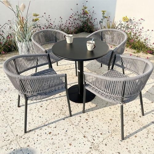 Balkontisch und Stühle Set Rattan Terrassenmöbel Moderne Outdoor-Gartenmöbel-Sets Casual Wasserdicht Sonnenschutz Tischstuhl Set Einfache Cafétischstuhl Bistrotischset (Color : 70cm Table-4 Chairs) von GLigeT