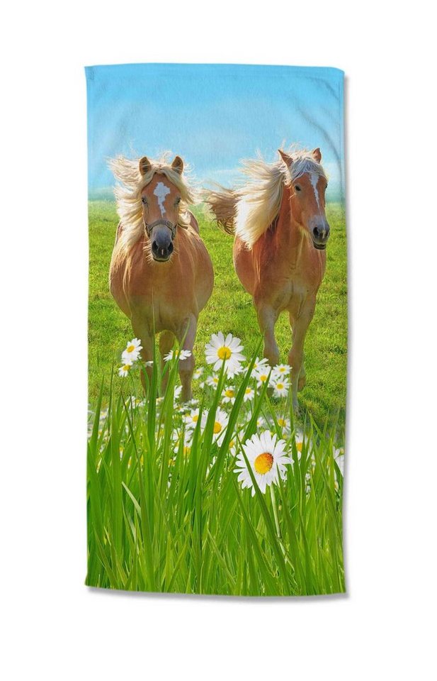 GMD Living Strandtuch HORSES, Motiv: Pferde auf der Vorderseite und weiße Rückseite GMD Living Strandtuch HORSES, Motiv: Pferde auf der Vorderseite und weiße Rückseite von GMD Living