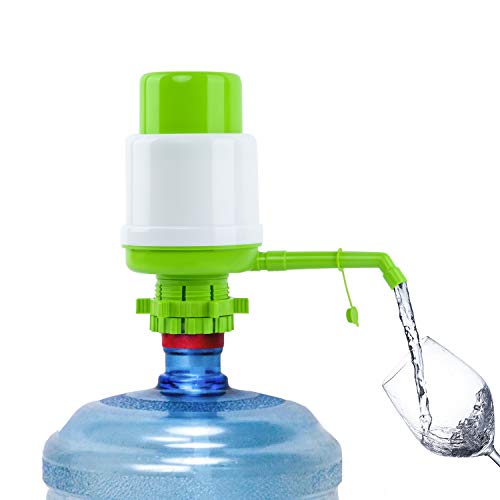 Wasserflaschenpumpe grün manuelle Handdruck Trinkbrunnen Druckpumpe Wasserpresse Pumpe mit einem extra kurzen Schlauch und Kappe passt für die meisten 2-6 Gallonen Wasserkühler von GOGODUCKS