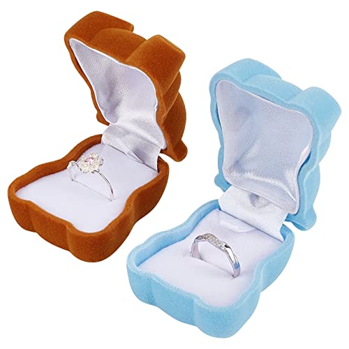 GORGECRAFT 2 Stück Bärenring-Box Aus Kunststoff Beflockt Schmuckkästchen Einfache Ring-Aufbewahrungsbox Für Heiratsantrag Hochzeit Zeremonie Verlobung Weihnachten Oder Besondere Anlässe (Braun/Blau) GORGECRAFT 2 Stück Bärenring-Box Aus Kunststoff Beflockt Schmuckkästchen Einfache Ring-Aufbewahrungsbox Für Heiratsantrag Hochzeit Zeremonie Verlobung Weihnachten Oder Besondere Anlässe (Braun/Blau) von GORGECRAFT