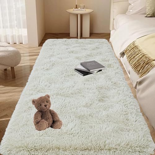 GOUTUI Hochflor Teppich 75 x 200 cm Anti-Rutsch Unterseite Weicher Fell Carpet Wohnkultur für Schlafzimmer Kinderzimmer Wohnzimmer, Weiß von GOUTUI