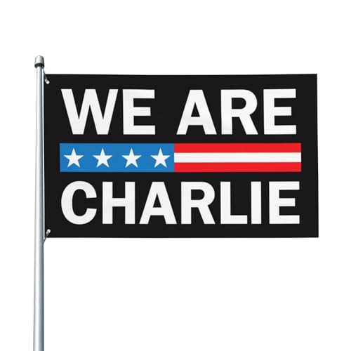 Wir sind Charlie Kirk Flagge 3x5 Held Charlie Kirk Flaggen Banner mit Ösen für Indoor Outdoor Rasen Hof Garten Dekorat Wir sind Charlie Kirk Flagge 3x5 Held Charlie Kirk Flaggen Banner mit Ösen für Indoor Outdoor Rasen Hof Garten Dekorat von GQWJKSZ