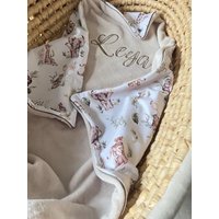 Einen Namen Sticken Ist Kostenlos Babydecke Kuscheldecke Fleece Hellbeige Löwe Zoo Safari Jungle Afrika Elefant Baby Kinderwagendecke von GQhobby