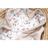 Einen Namen Sticken Ist Kostenlos Babydecke Kuscheldecke Fleece Hellbreige Hase Blumen Pflanzen Baby Kinderwagendecke Decke von GQhobby