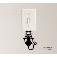 Fallende Katze Lustige Vinyl Aufkleber Light Switch Kinderzimmer Fallende Katze Lustige Vinyl Aufkleber Light Switch Kinderzimmer von GRAPHECS