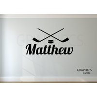 Hockey Stick Personalisierter Aufkleber - Wählen Sie Ihren Namen Benutzerdefinierte Vinyl-Aufkleber Dekor Kinderzimmer Schlafzimmer von GRAPHECS