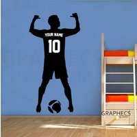 Wandtattoo Fußball - Wählen Sie Ihren Namen Und Nummern Personalisierte Individuelle Spieler Trikots Vinyl Aufkleber Dekor Kinder-Schlafzimmer von GRAPHECS