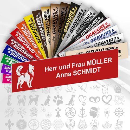 Briefkastenschild – Dekoratives PVC Namensschild mit Gravur (Name, Logo oder Motiv) – personalisierbar 1 bis 3 Zeilen – selbstklebend – 10 x 2,5 cm (Rot + Design) von GRAVURE CONCEPT