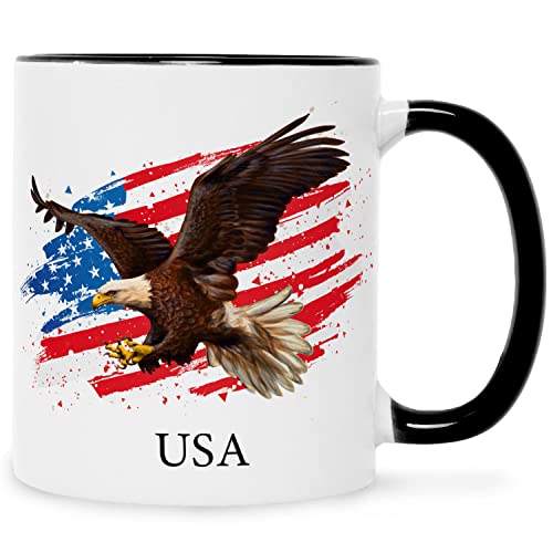 Bedruckte Tasse mit Motiv - USA - Ländertasse mit Flagge & Adler - Geschenk Souvenir mit American Flag für Reiselustige Weltenbummler - Beidseitig bedruckt Stars and Stripes - Farbe: Schwarz & Weiß von GRAVURZEILE