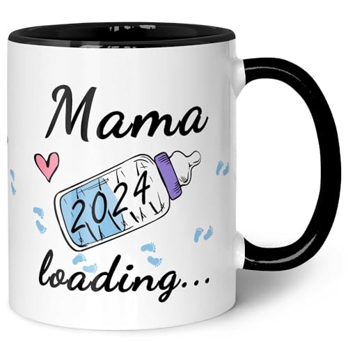 Bedruckte Tasse mit Spruch - Baby Loading - Personalisiert mit der Jahreszahl - Motiv mit Babyflasche - Geschenk zur Babyparty oder zur Verkündung einer Schwangerschaft - Farbe: Schwarz & Weiß von GRAVURZEILE