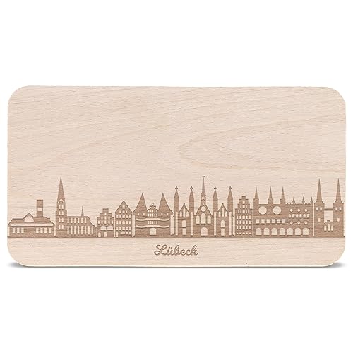 GRAVURZEILE Frühstücksbrettchen mit Gravur - Skyline Lübeck - Holz Schneidebrett Vesperbrett Brotzeitbrett - Geschenk für Stadtverliebte - Ideal auch als Souvenir von GRAVURZEILE