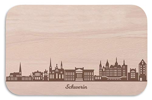 Frühstücksbrettchen Schwerin mit Skyline Gravur - Brotzeitbrett & Geschenk für Schwerin Stadtverliebte & Fans - ideal auch als Souvenir von GRAVURZEILE