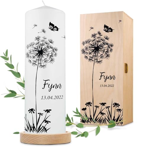 GRAVURZEILE Bedruckte Kerze - Kinder Trauerkerze Pusteblume Schmetterling - Personalisiert mit Name, Datum & Wunschtext - Trauerkerze zur Beerdigung oder als Andenken GRAVURZEILE Bedruckte Kerze - Kinder Trauerkerze Pusteblume Schmetterling - Personalisiert mit Name, Datum & Wunschtext - Trauerkerze zur Beerdigung oder als Andenken von GRAVURZEILE