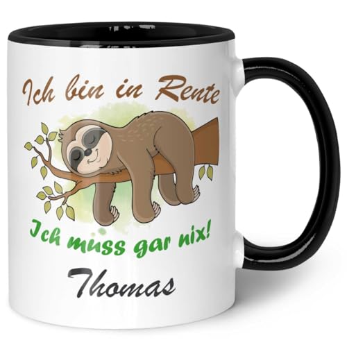 GRAVURZEILE Bedruckte Tasse mit Motiv - Faultier in Rente - Personalisiert mit Name - Geschenk zum Rentenbeginn für Oma & Opa - Abschiedsgeschenk für Kollegen im Ruhestand - Farbe Schwarz & Weiß von GRAVURZEILE