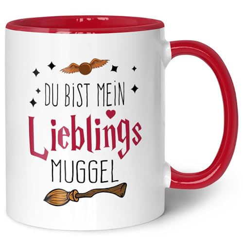 GRAVURZEILE Bedruckte Tasse mit Spruch - Du bist mein Lieblingsmuggel - Kaffeetasse mit Spruch als Geschenk für Fantasy Fans - Zauberhafte Geschenke für Sie & Ihn - Farbe: Rot von GRAVURZEILE