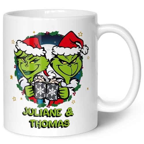 GRAVURZEILE Bedruckte Weihnachtstasse - Grinch Paar - Personalisiert mit Name - Spülmaschinenfest & Mikrowelle geeignet - Weihnachtstasse als Geschenk für Sie & Ihn zu Weihnachten - Weiß von GRAVURZEILE