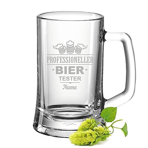 GRAVURZEILE Bierkrug mit Gravur - Professioneller Biertester - Personalisiert mit Namen - Bierseidel als Geschenk für Bierkenner - Geschenke für Männer zum Vatertag Geburtstag - Größe 0,5 L von GRAVURZEILE