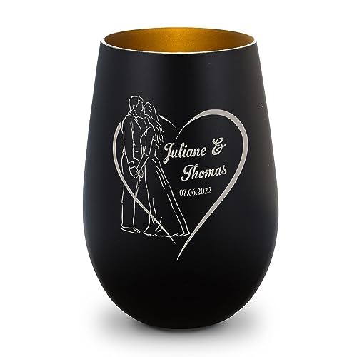 GRAVURZEILE Deko Windlicht aus Glas mit Gravur - Hochzeitskuss - Personalisiert mit Namen & Datum - Persönliche Geschenke für Frauen Männer und Paare zur Hochzeit und Verlobung - Schwarz/Gold von GRAVURZEILE
