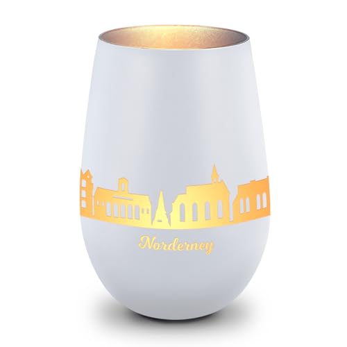 GRAVURZEILE Deko Windlicht aus Glas mit Gravur - Skyline Norderney - Hochwertige 360° Lasergravur - Dekoratives Geschenk als Andenken, Souvenir oder für Sammler zum Geburtstag - Farbe: Weiß/Silber von GRAVURZEILE