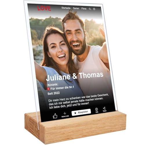 GRAVURZEILE Film Cover Glas Foto aus Acrylglas - Personalisiertes Geschenk mit eigenem Bild & Namen im Netflix Movie Design - Fotogeschenke für Sie & Ihn - Farbe: Hochformat, Größe: 15 x 20 cm GRAVURZEILE Film Cover Glas Foto aus Acrylglas - Personalisiertes Geschenk mit eigenem Bild & Namen im Netflix Movie Design - Fotogeschenke für Sie & Ihn - Farbe: Hochformat, Größe: 15 x 20 cm von GRAVURZEILE