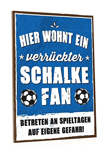 GRAVURZEILE Holzschild - Hier wohnt ein verrückter Fußball Fan - Farbiger Kunstdruck auf Holz für Fussball Fans - Wand Dekoration im Vintage Look - Geschenke für Sie & Ihn - Farbe Schalke GRAVURZEILE Holzschild - Hier wohnt ein verrückter Fußball Fan - Farbiger Kunstdruck auf Holz für Fussball Fans - Wand Dekoration im Vintage Look - Geschenke für Sie & Ihn - Farbe Schalke von GRAVURZEILE
